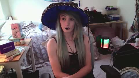 Ashley Scarlett online show from December 2, 7:53 pm