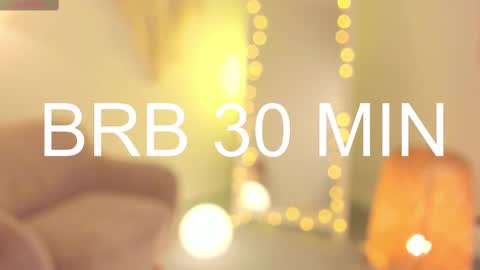 Ash online show from March 8, 4:06 pm