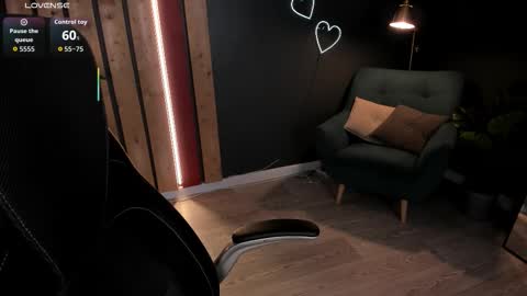 Ash online show from September 19, 12:17 pm