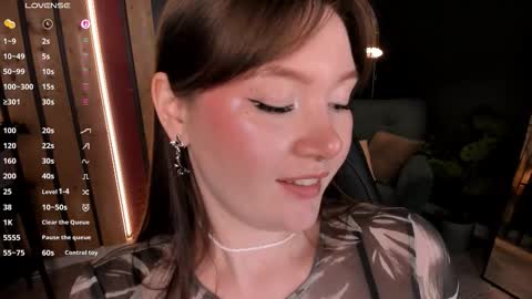 Ash online show from October 8, 12:14 pm