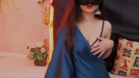 ash online show from February 11, 7:48 pm