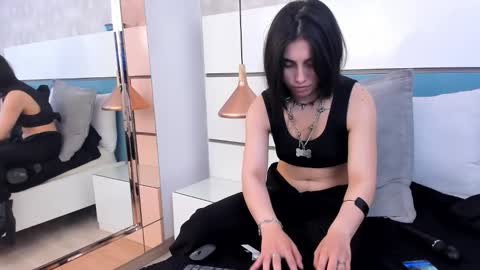 Ashkoreh online show from September 28, 7:52 pm