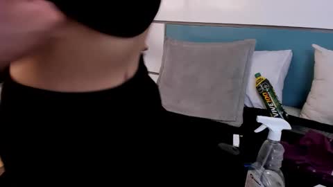 Ashkoreh online show from November 23, 7:13 pm