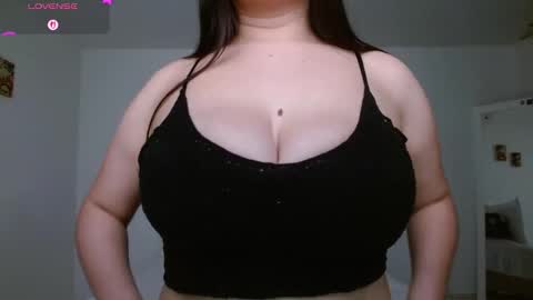 Snapshot of ashley33_ chatting on October 15, 11:16 pm Ashley online show from October 15, 11:16 pm