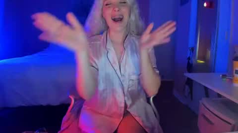 Ashley online show from October 9, 11:36 pm