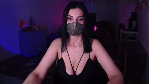   Yasmina   online show from December 5, 4:09 am