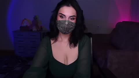   Yasmina   online show from December 20, 5:36 am