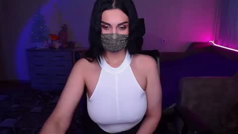   Yasmina   online show from January 8, 8:06 am