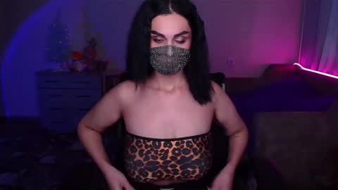   Yasmina   online show from January 12, 8:14 am