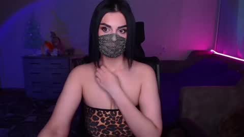   Yasmina   online show from January 19, 2:47 am