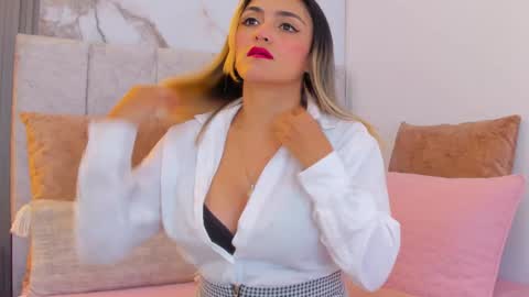 Camila online show from February 7, 8:20 pm