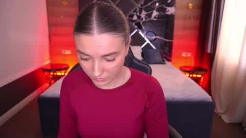 ashleybaee online show from October 30, 1:23 pm