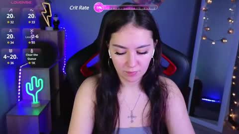 Snapshot of ashleyskott chatting on February 19, 7:39 am Ashley online show from February 19, 7:39 am