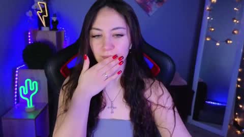 Snapshot of ashleyskott chatting on February 20, 7:34 am Ashley online show from February 20, 7:34 am