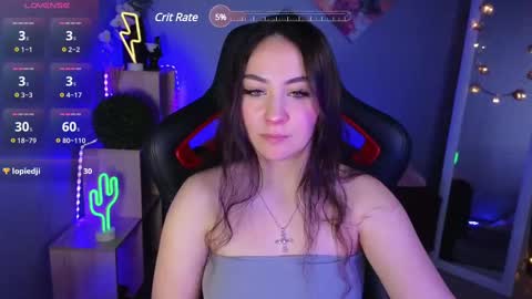 Snapshot of ashleyskott chatting on February 24, 10:26 am Ashley online show from February 24, 10:26 am