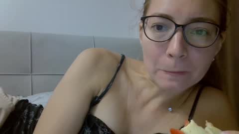 Ashley online show from September 11, 5:29 am