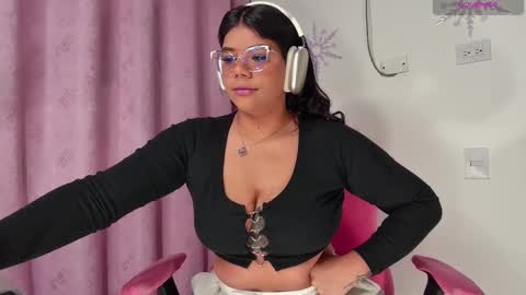 Ashleyy18   online show from February 9, 9:37 am