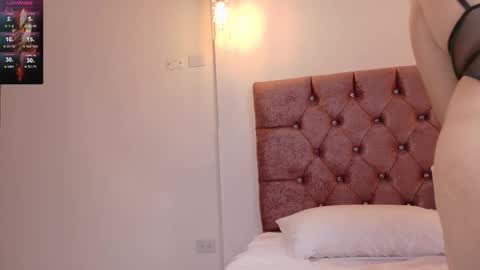 ashley online show from November 10, 8:30 pm