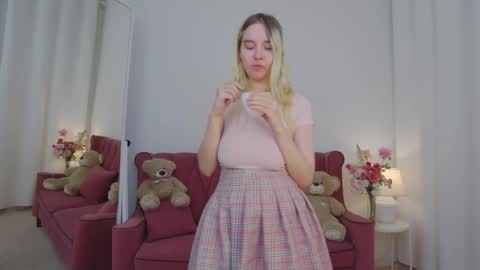 ashly_cherry online show from November 4, 11:09 am