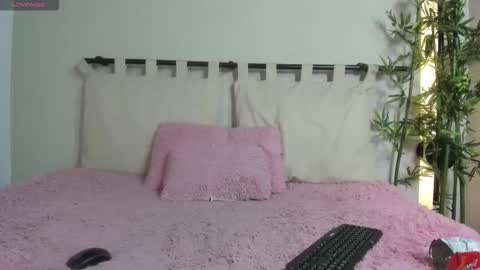 ashly_jones_ online show from September 11, 4:23 am