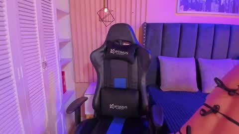 ashlye_miller_ online show from January 10, 3:39 am