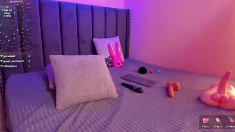 ashlye_miller_ online show from January 17, 6:47 am