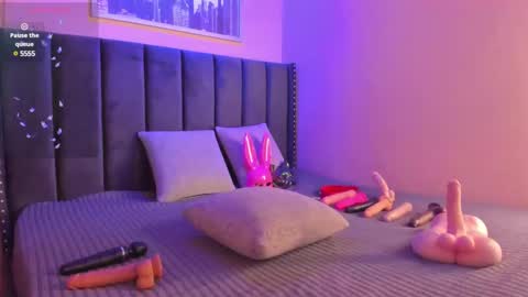 ashlye_miller_ online show from March 7, 4:02 am