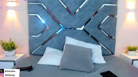 Ashly  online show from January 29, 10:32 pm