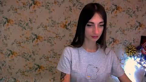 asia_n_ online show from December 7, 12:56 pm