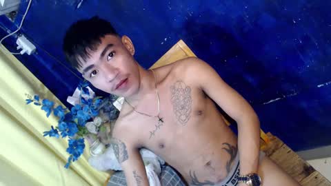 Snapshot of asian_kimxxx chatting on January 9, 7:42 am don online show from January 9, 7:42 am