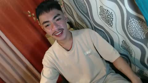 Snapshot of asian_kimxxx chatting on January 18, 11:11 pm don online show from January 18, 11:11 pm