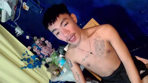 Snapshot of asian_kimxxx chatting on February 9, 7:09 pm don online show from February 9, 7:09 pm