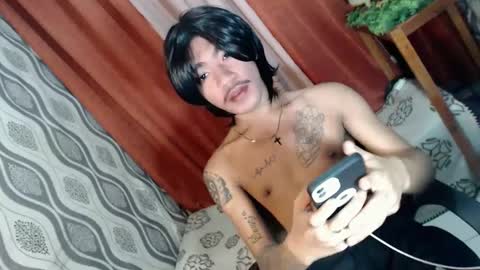 Snapshot of asian_kimxxx chatting on February 10, 9:36 am don online show from February 10, 9:36 am