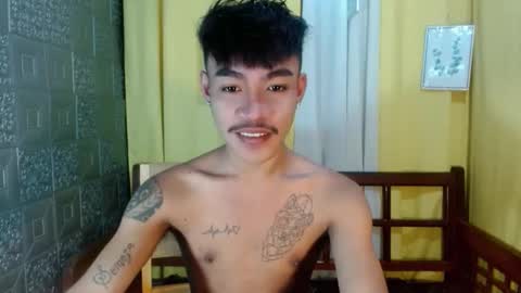 Snapshot of asian_kimxxx chatting on October 29, 11:01 am don online show from October 29, 11:01 am