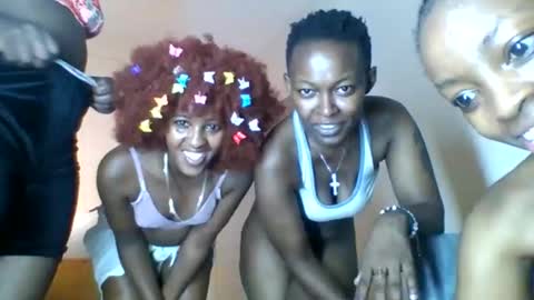 Snapshot of asian_pinay01 chatting on October 20, 5:30 am Asia online show from October 20, 5:30 am