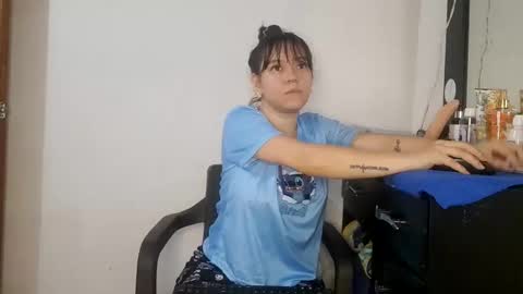 Snapshot of asian_sweet_damara chatting on October 14, 3:24 pm Damara Roland online show from October 14, 3:24 pm