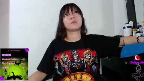 Snapshot of asian_sweet_damara chatting on October 22, 7:02 pm Damara Roland online show from October 22, 7:02 pm