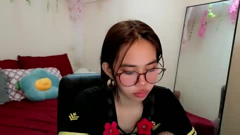 Snapshot of asianbabecandy chatting on December 22, 7:00 am candy online show from December 22, 7:00 am