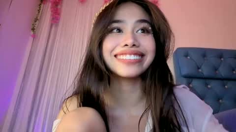 Snapshot of asianbabecandy chatting on February 19, 11:49 am candy online show from February 19, 11:49 am