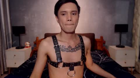 Snapshot of asianguy_nextdoor chatting on February 13, 9:20 am AsherMiller online show from February 13, 9:20 am