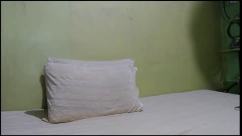 Mhay online show from October 7, 3:09 pm