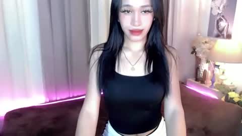 asianpetite_ivy online show from September 28, 3:45 am