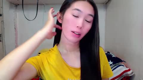 Snapshot of asianqt19 chatting on January 3, 9:58 am J A D E online show from January 3, 9:58 am