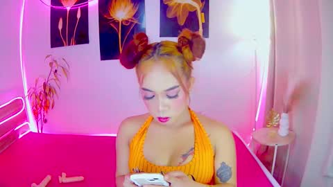 asiantopfucker02 online show from November 21, 3:54 pm