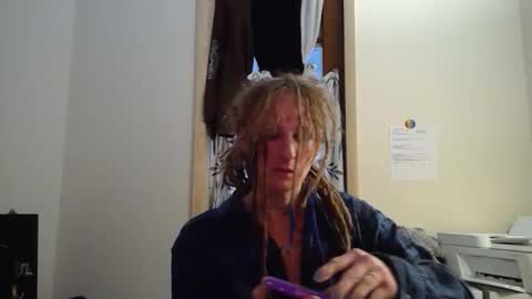 Snapshot of aspiringturtlegirl chatting on December 4, 8:28 pm aspiringturtlegirl online show from December 4, 8:28 pm