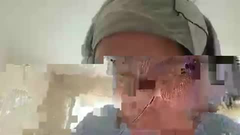 Snapshot of assert32 chatting on September 22, 12:34 am Patty online show from September 22, 12:34 am