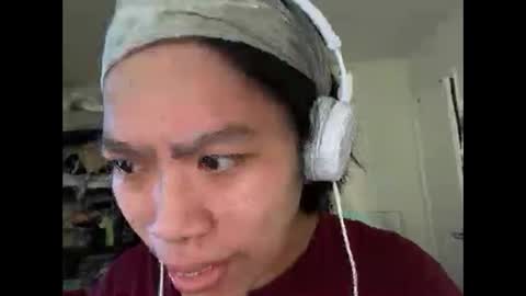 Snapshot of assert32 chatting on October 3, 7:11 pm Patty online show from October 3, 7:11 pm