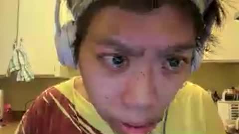 Snapshot of assert32 chatting on October 22, 7:52 am Patty online show from October 22, 7:52 am