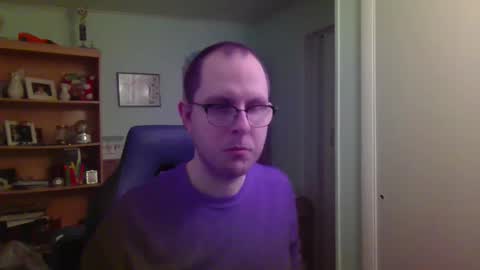 Snapshot of astg94 chatting on October 30, 8:20 pm Andrew or Smiley Read the message in bold above the bio design for info on the situation. online show from October 30, 8:20 pm