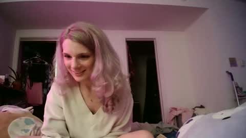 AstoriaLove online show from December 18, 3:15 am